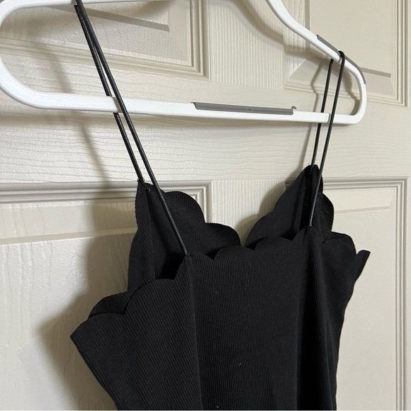 SHEIN Scallop Trim Rib Knit Cami Top L - Picture 7 of 9